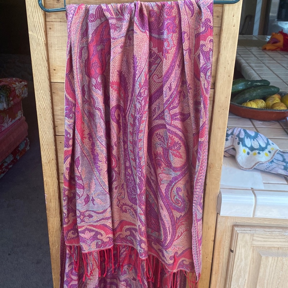Pashmina shawl